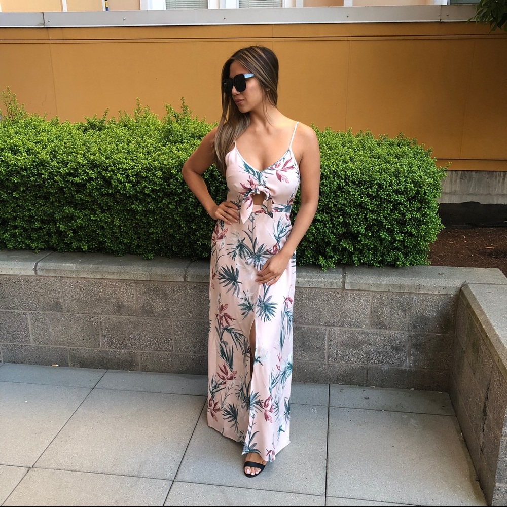😎 The Chic Vacationista Dress 🌴